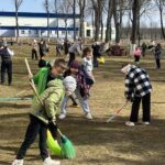 Субботник в гимназии: вместе делаем мир чище!